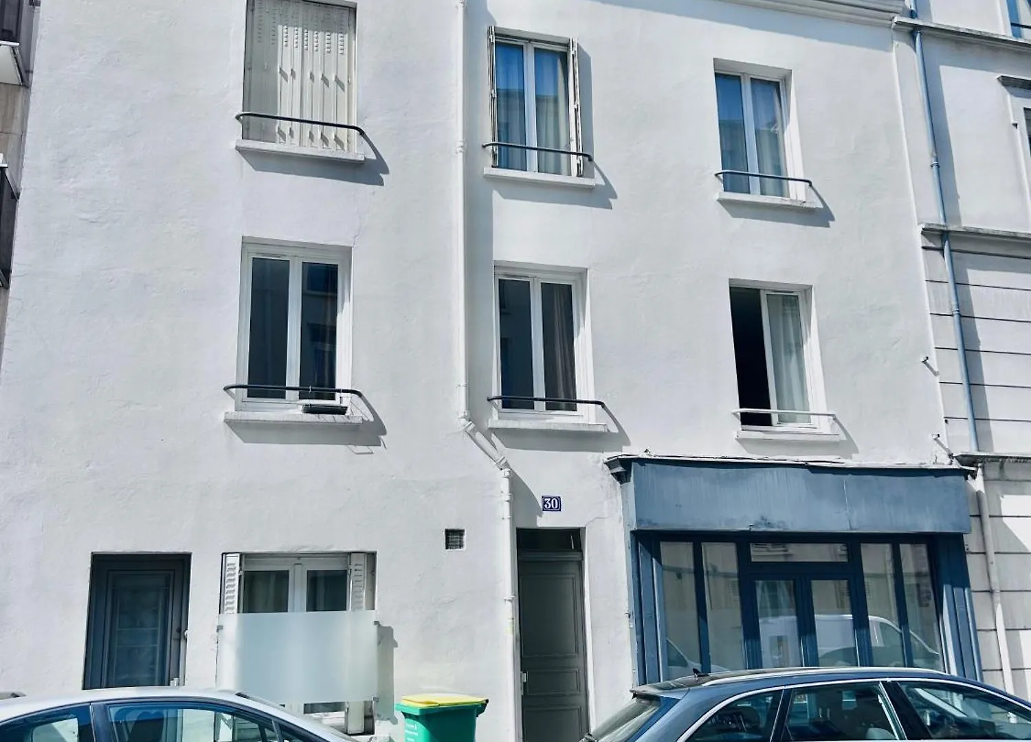 Studette Pour Etudiante, Proche De La Tour Eiffel Apartment